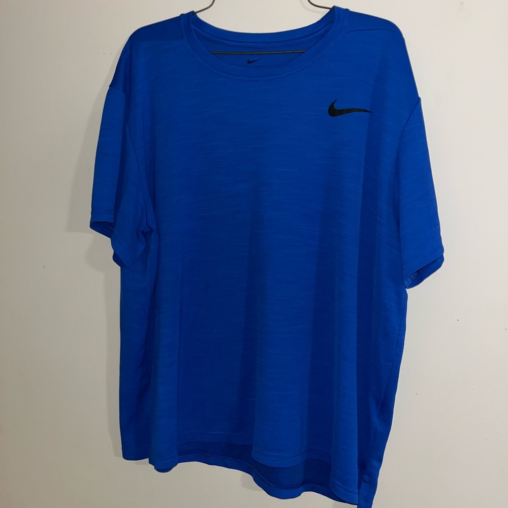Nike dri fit tee shirt size XXL